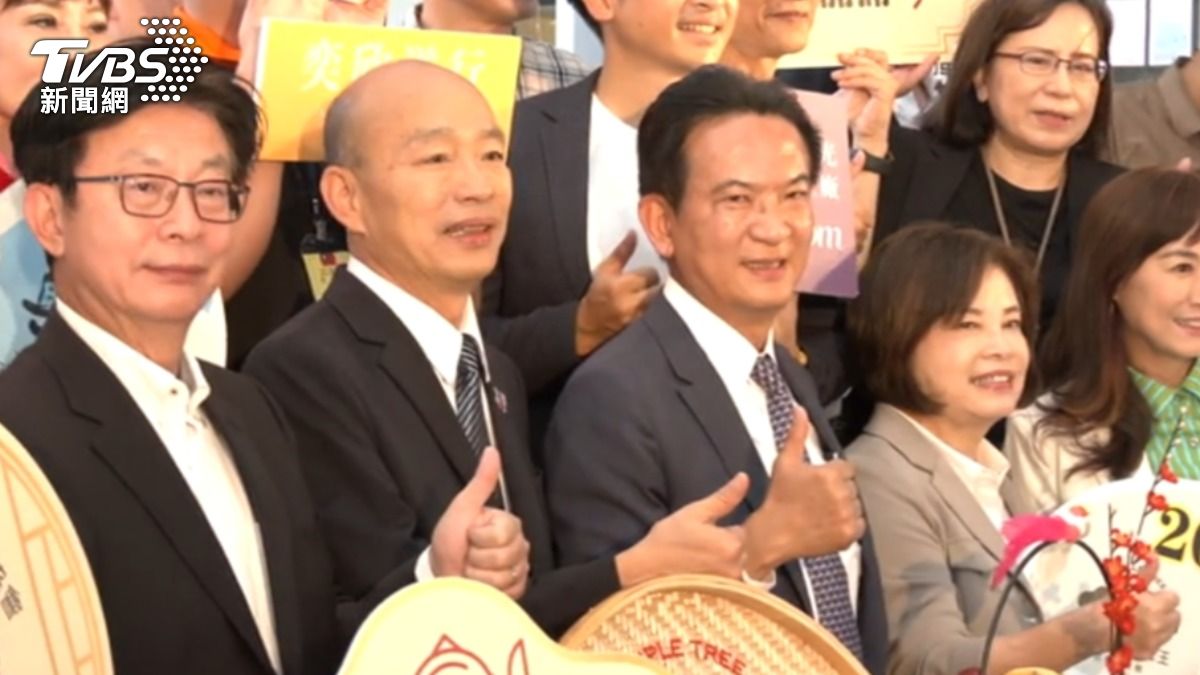 民進黨立委林俊憲邀立法院長韓國瑜推銷台南美食。(圖/TVBS)