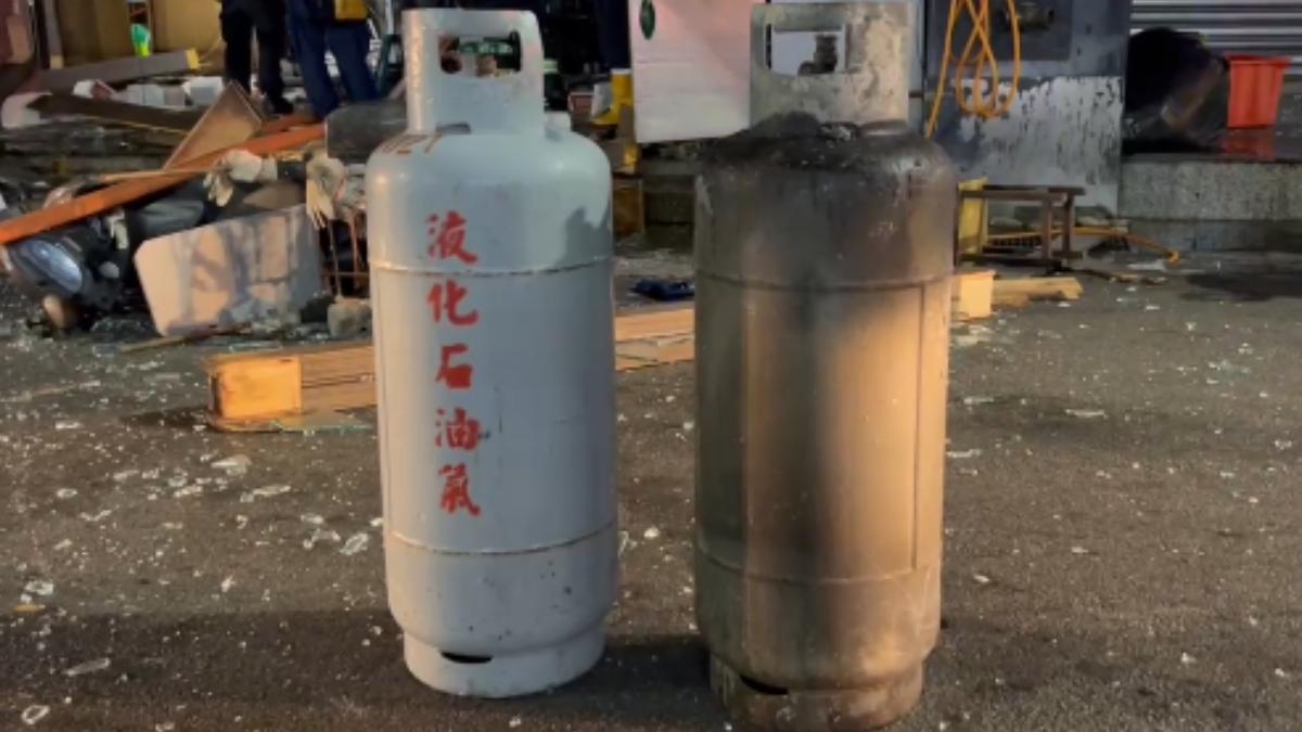 疑似釀成爆炸的瓦斯桶。（圖／TVBS）