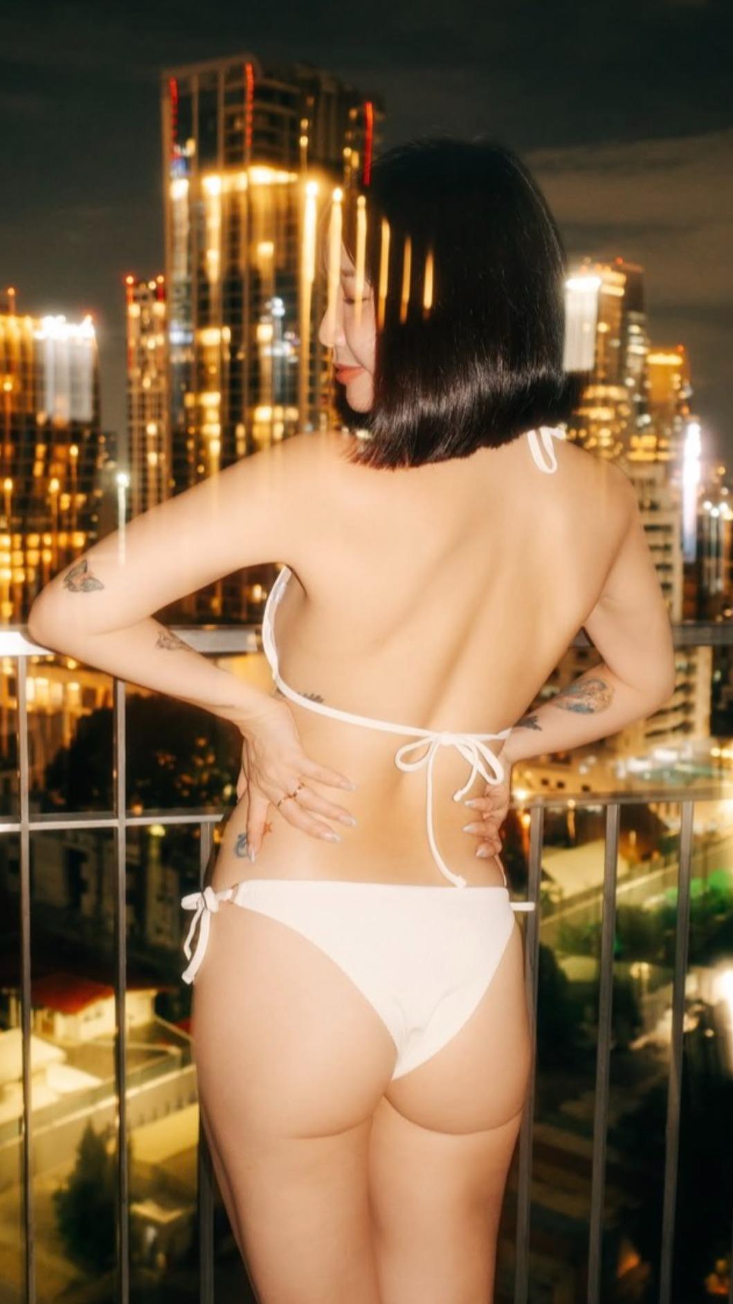 陳芳語大方秀出美背與翹臀。（圖／翻攝自陳芳語IG）