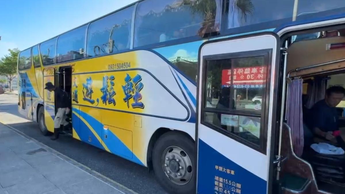 ViBES愛心專車每天凌晨從台北出發。(圖/圤智雨提供)