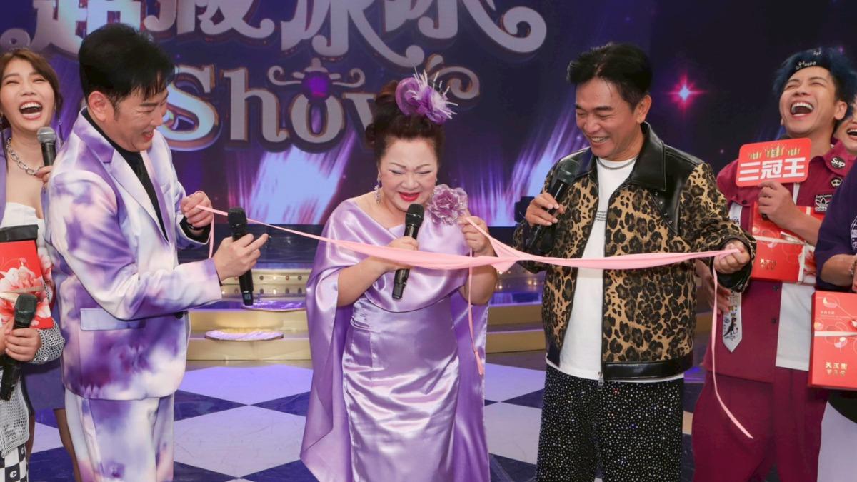 吳宗憲的比基尼一拿出,全場笑翻。(圖/民視提供)