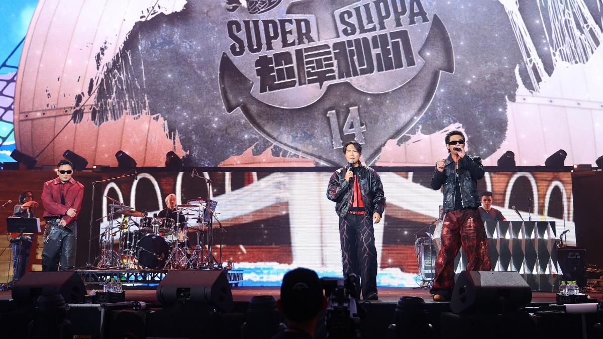 玖壹壹出動演唱會規格,打造「打鐵Night」。(圖/相信音樂提供)