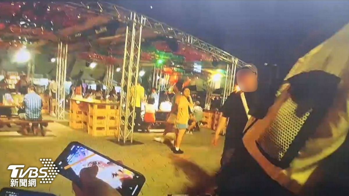 高雄女聽演唱會遭色狼盯上 臀部被噁噴「不明液體」