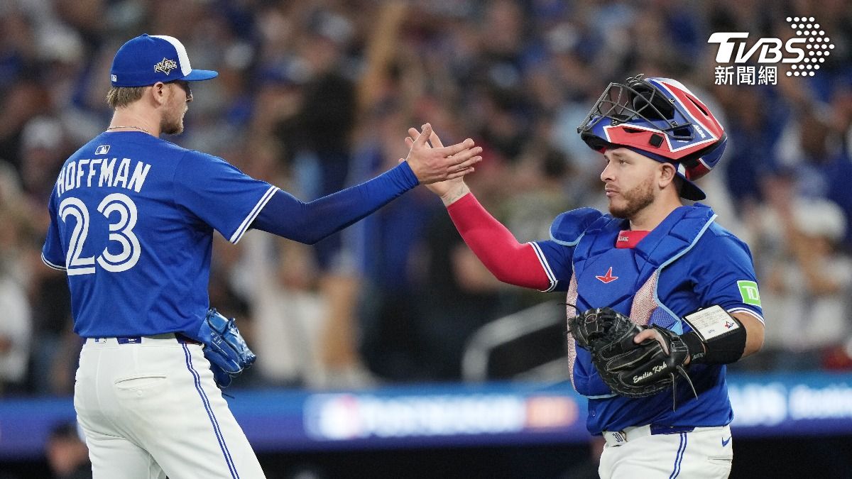 MLB季後賽/釀酒人、藍鳥旗開得勝 雙雙大比分痛宰對手