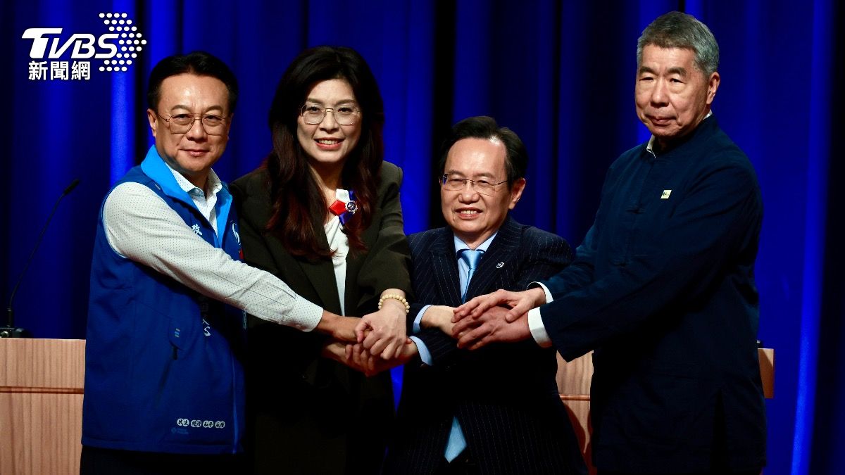 國民黨主席選政見會舉「六缺二」,僅卓伯源、鄭麗文、蔡志弘、張亞中出席。(圖/華子琛攝)