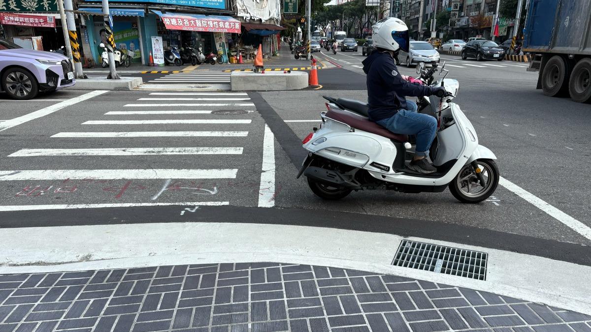 機車族注意!依規待轉要小心「道路陷阱」 觸法1千8沒了