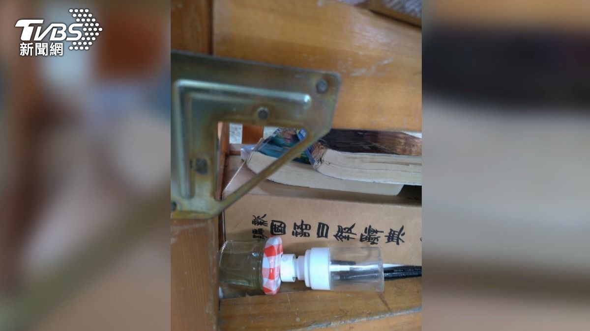 4名女學生因不滿班上一名男同學的言行,在其水壺中加入黃金葛汁,導致身體不適症狀而就醫。(圖/TVBS)