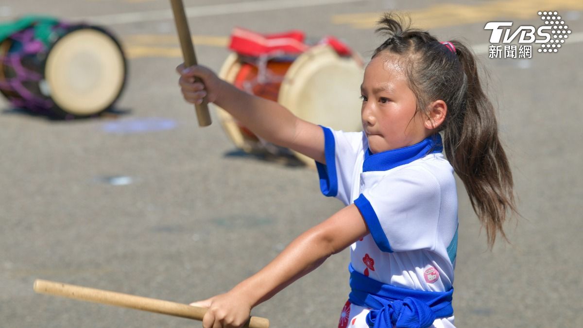 台灣太鼓協會開場《鴻福齊天 祈鼓獻瑞》。(圖/胡瑞麒攝)