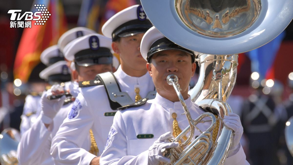 國防部聯合樂隊暨三軍儀隊。(圖/胡瑞麒攝)