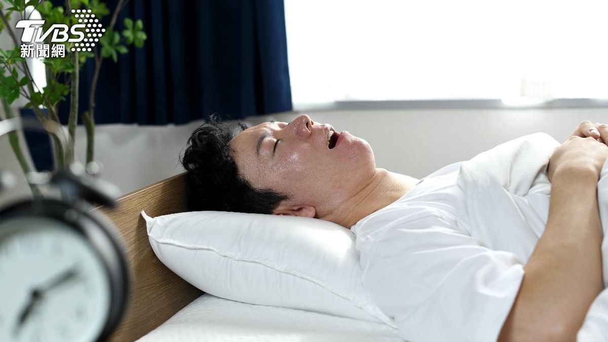 打呼不是睡得香！醫揭「越睡越累」真相：這3類人快檢查