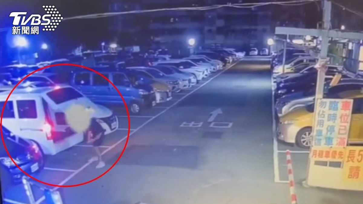 車行人員協助飆車族藏匿、載運車輛也涉案。(圖/TVBS)