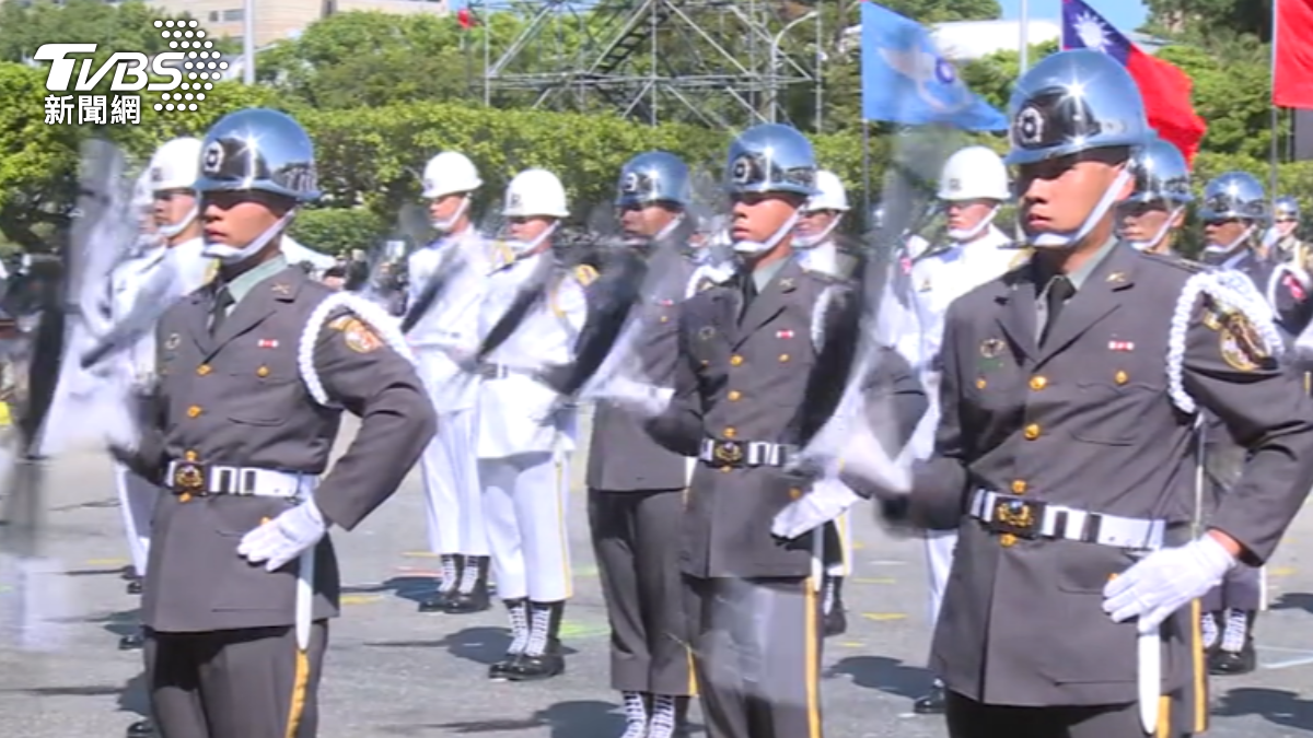 國軍三軍儀隊。(圖/TVBS)