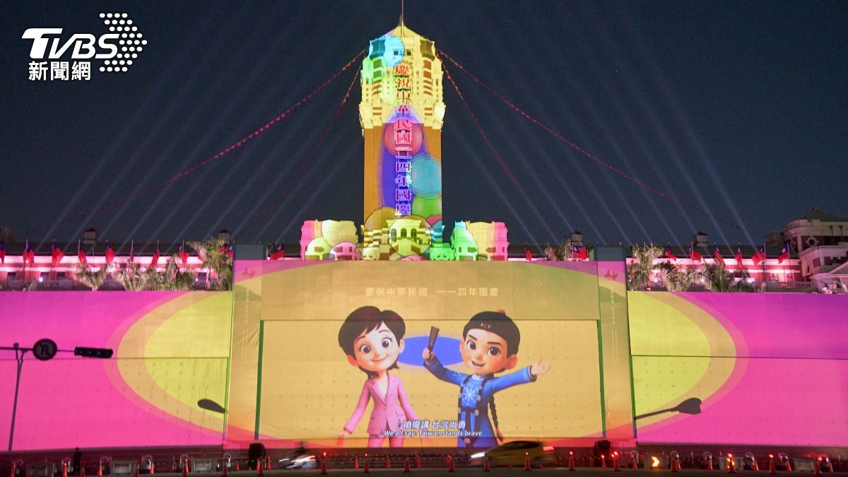 今年總統府國慶光雕秀找來陳亞蘭、沈春華擔任聲音演出。(圖/胡瑞麒攝)