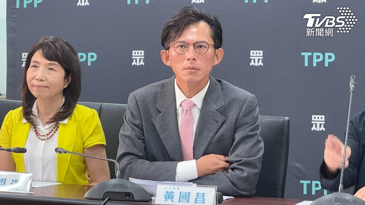 遭爆養狗仔斂財「每案收4萬」 黃國昌轟可笑:從沒收任何一塊錢