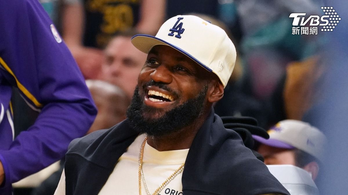詹姆斯這次的突然宣告引起廣泛猜測,尤其是在NBA 2025-26賽季即將於台灣時間10月22日開打之際。(圖/達志影像路透社)