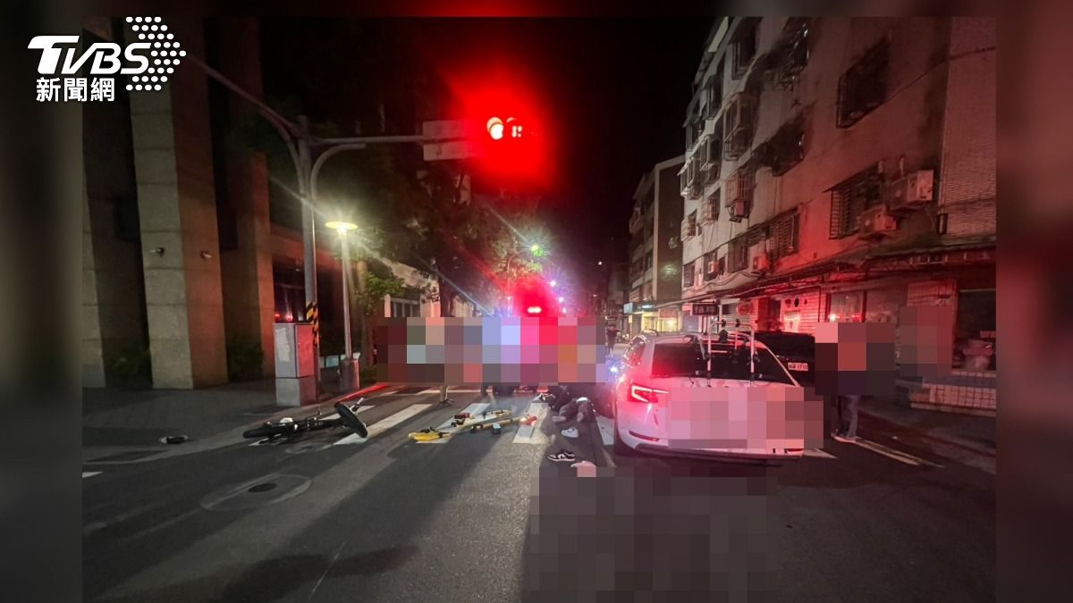 北市2高中生騎電輔車遭汽車撞飛 後座少女搶救9天不治