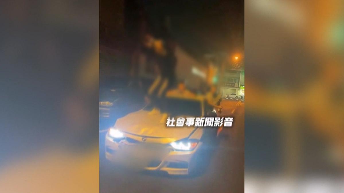 車禍後「引擎蓋變舞台」找友拍抖音　自稱「アスパラ」男：撞都撞了看開點。(圖／社會事新聞影音)