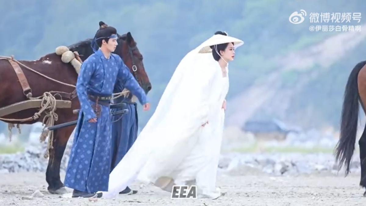 孟子義(右)拍新戲《尚公主》時不慎發生意外。(圖/翻攝自微博)