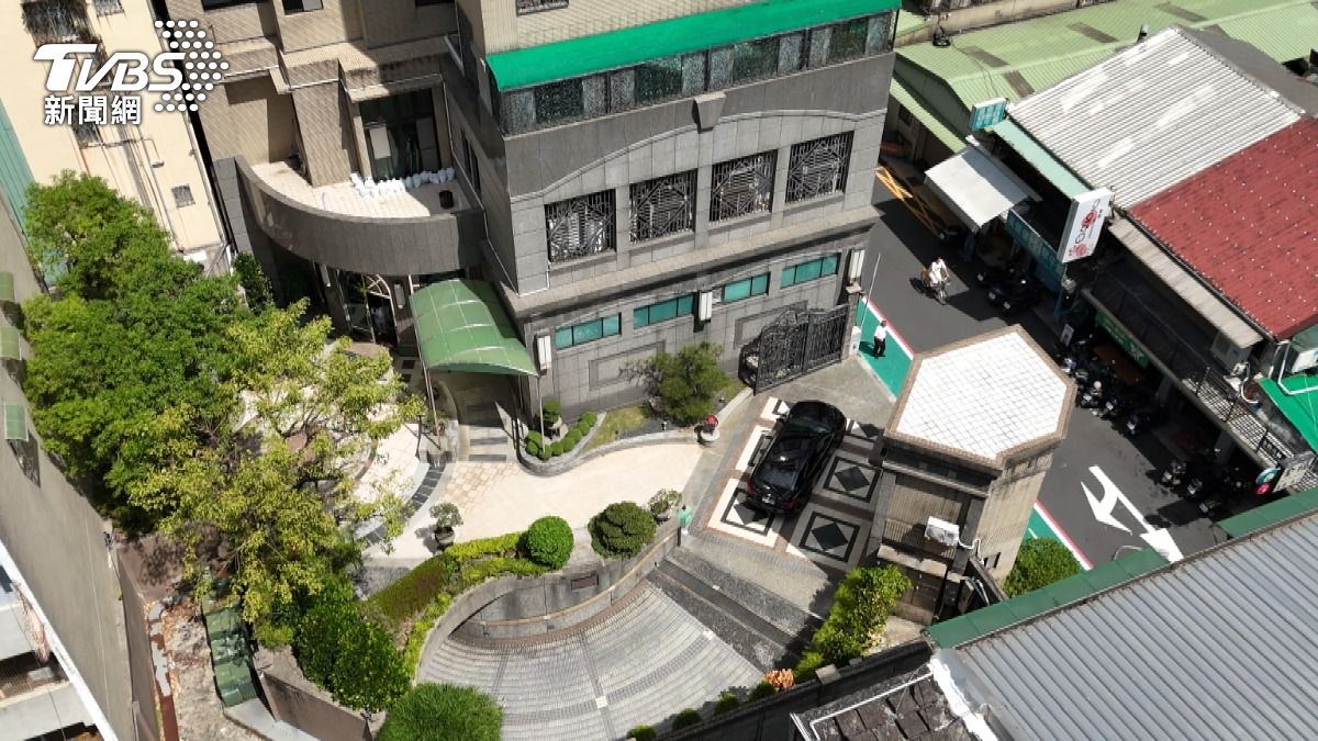 陽台封閉作為室內使用。(圖/TVBS)
