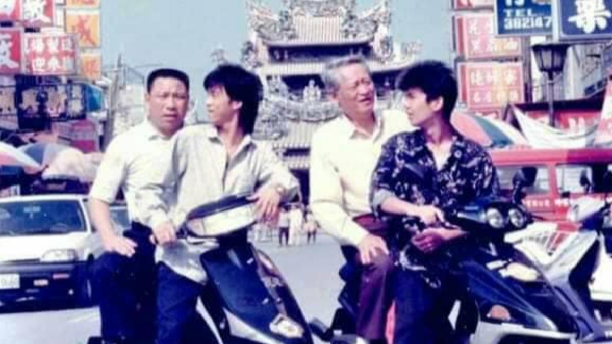 《少年吔，安啦！》中4位演員已陸續離世，網友哀悼。（圖／翻攝牽猴子臉書）