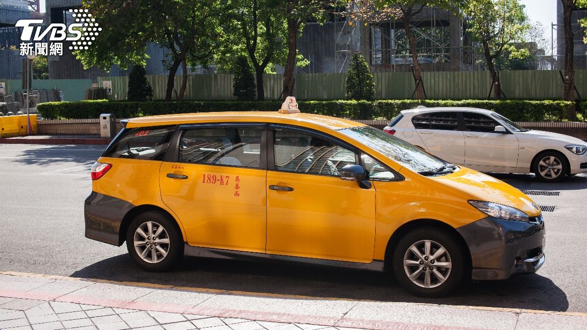 運將開錯路!提前趕人還凹「到附近就好」 網怒:難怪改搭Uber