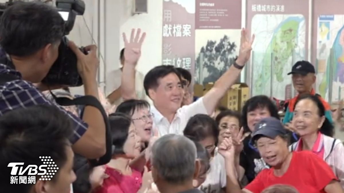國民黨主席候選人郝龍斌,8號出席新北黨員見面會。(圖/TVBS)