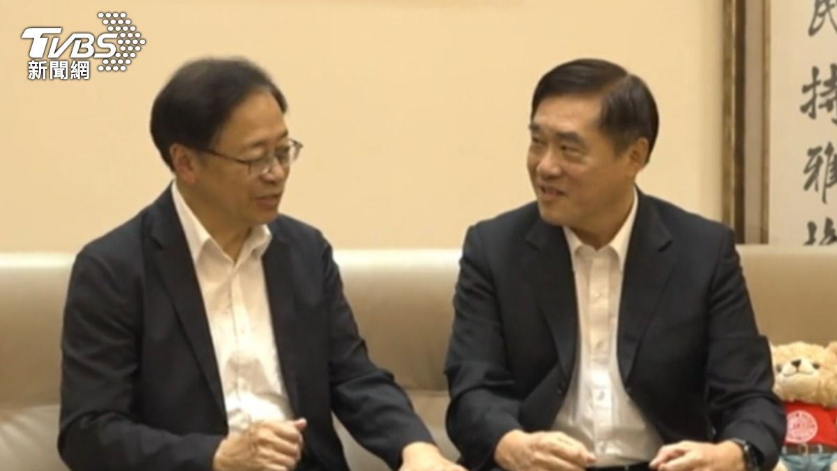 桃園市長張善政表態支持郝龍斌參選國民黨主席。(圖/TVBS)