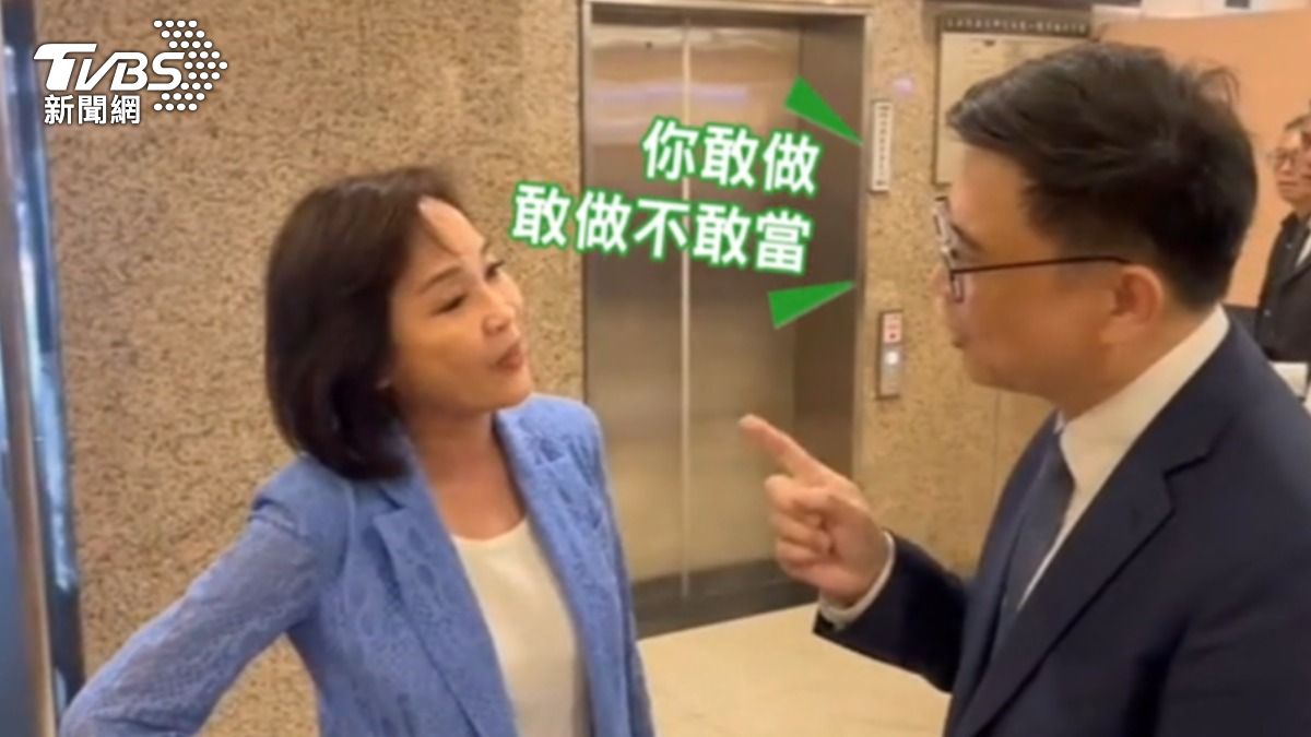 民進黨立委賴瑞隆跟國民黨立委柯志恩爆發口角衝突。（圖／TVBS）