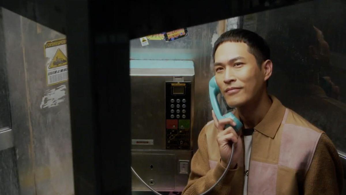 阿奎盼望打給爸媽,感謝他們的養育之恩。(圖/相信音樂提供)