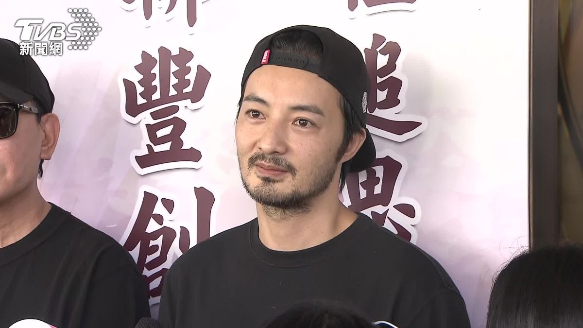 古斌說他前幾天才傳中秋祝賀給顏正國。（圖／TVBS）
