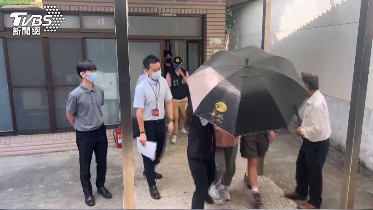 茶行遭毒駕男撞毀 87歲嬤睡夢中喪命。(圖/TVBS)