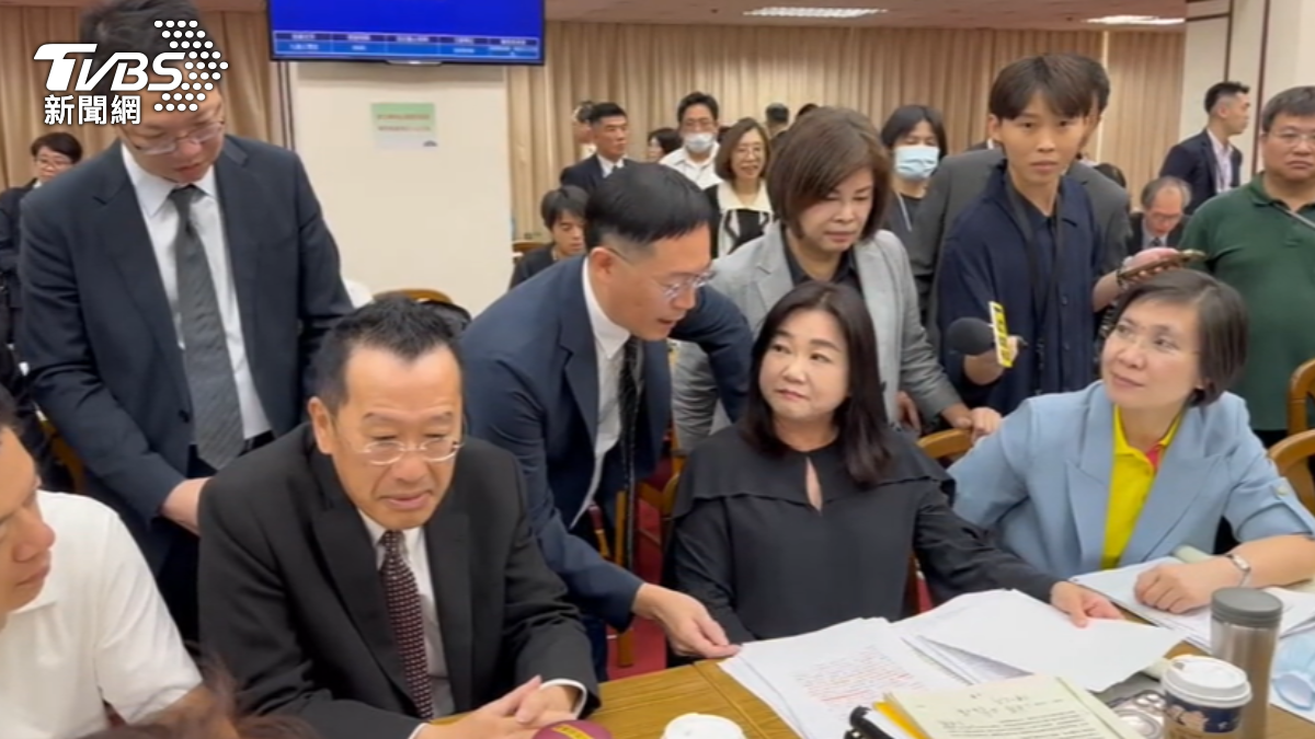 國民黨立委馬文君9日質疑國防部預算浮編太誇張。(圖/TVBS)