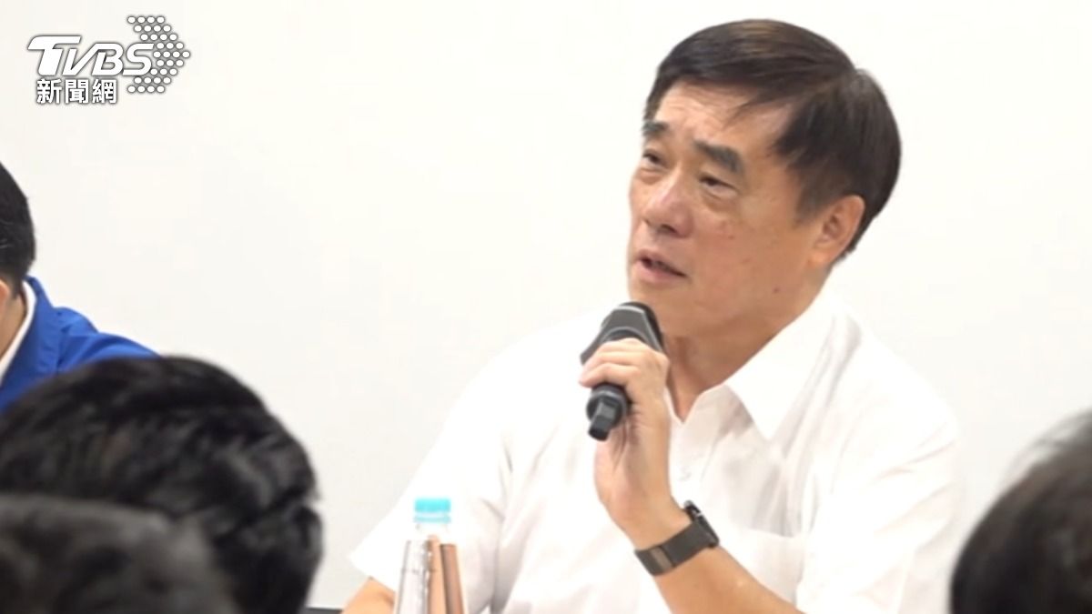 國民黨主席候選人郝龍斌,9號與黨內青年座談。(圖/TVBS)