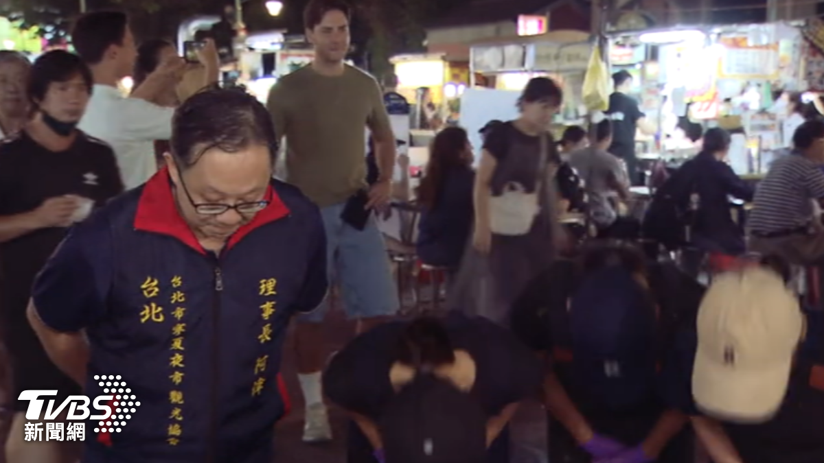 林記麻辣臭豆腐業者致歉。(圖/TVBS)