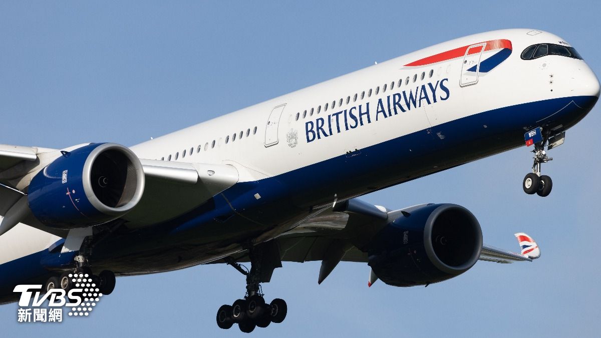 英國航空公司（British Airways）1架自伊斯坦堡飛往倫敦的班機，今天因機上疑似出現煙霧而在羅馬尼亞首都緊急降落。　（示意圖／達志影像Shutterstock）