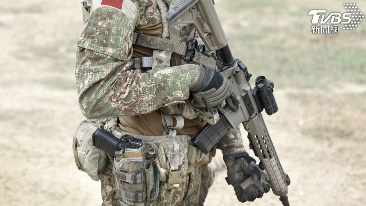 泰柬情勢緊張升溫！　泰軍今展開掃雷行動、柬不滿邊境增兵