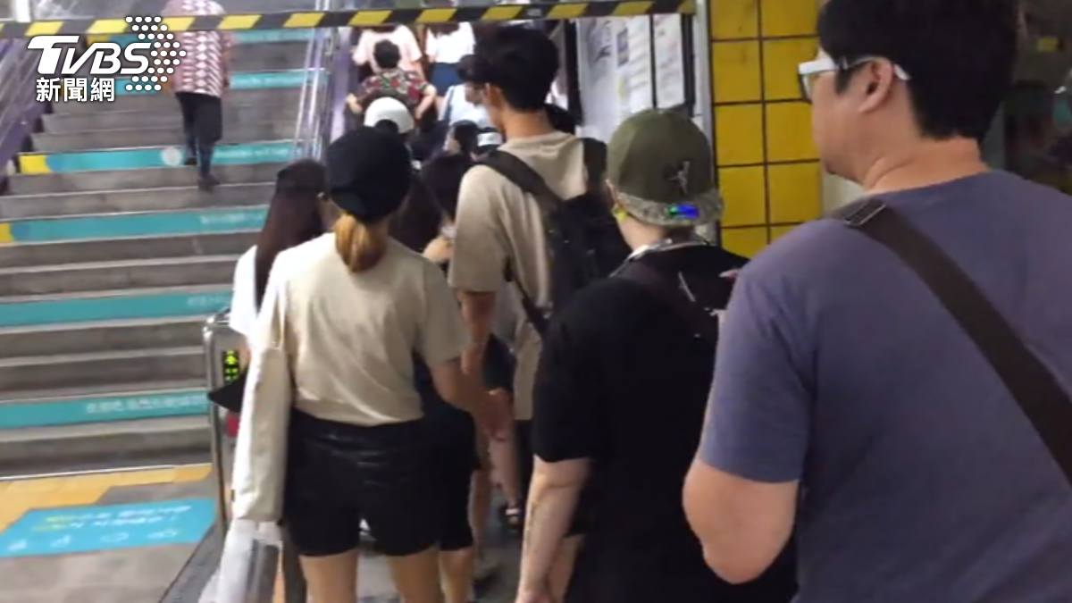 韓國旅遊不少人會選擇跟團行程,但就容易遇到購物站推銷。(圖/TVBS資料照)