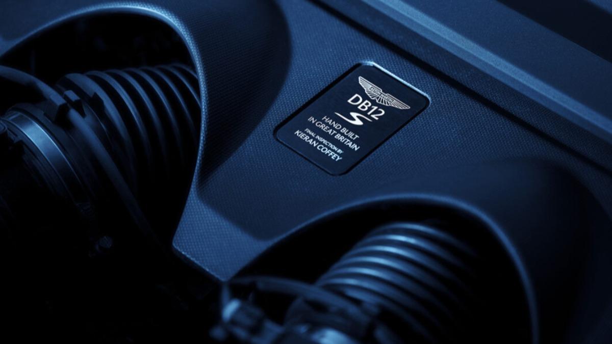 DB12 S搭載4.0升V8雙渦輪增壓引擎,具備700匹馬力。(圖/Aston Martin)