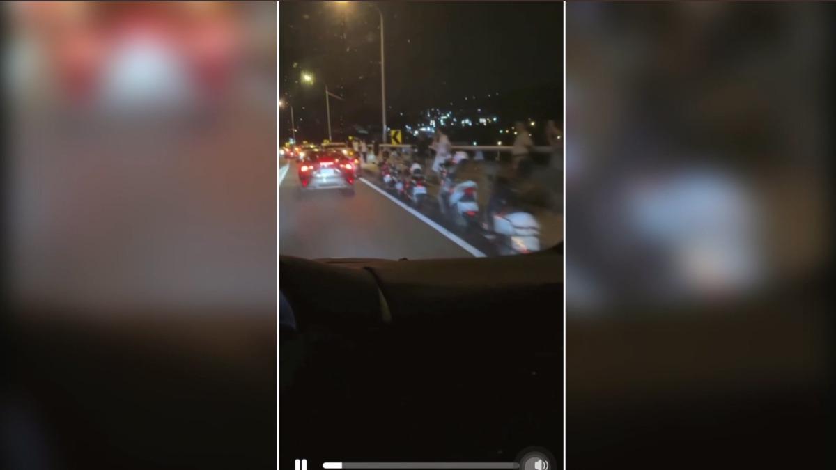 南崗工業區連接國道的貓羅溪大橋匝道也出現類似違規情況。(圖/翻攝Threads)