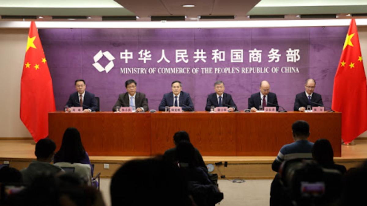 14日起對美船舶收特別港務費 中商務部:屬正當防衛盼磋商和談