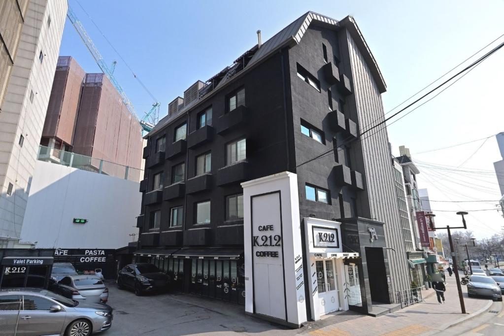 房產界消息指出太珍兒準備賣掉龍山區的建築物。(圖/翻攝自NAVER MAP)