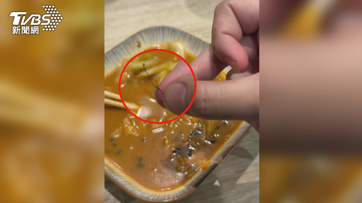 吃到鋼絲喉嚨疑被割傷!男苦笑:至少他們有刷碗。(圖/當事人提供)
