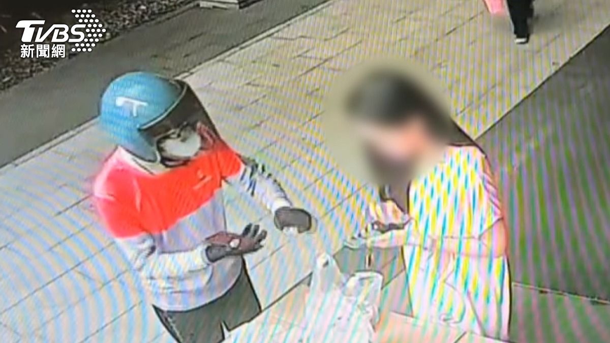 外送餐被打翻，消費者表示一口沒吃卻無法退款。（圖／民眾提供）