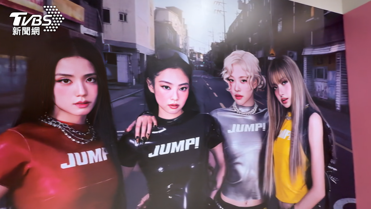 BLACKPINK周邊先在微風南山登場。(圖/李皇龍攝)
