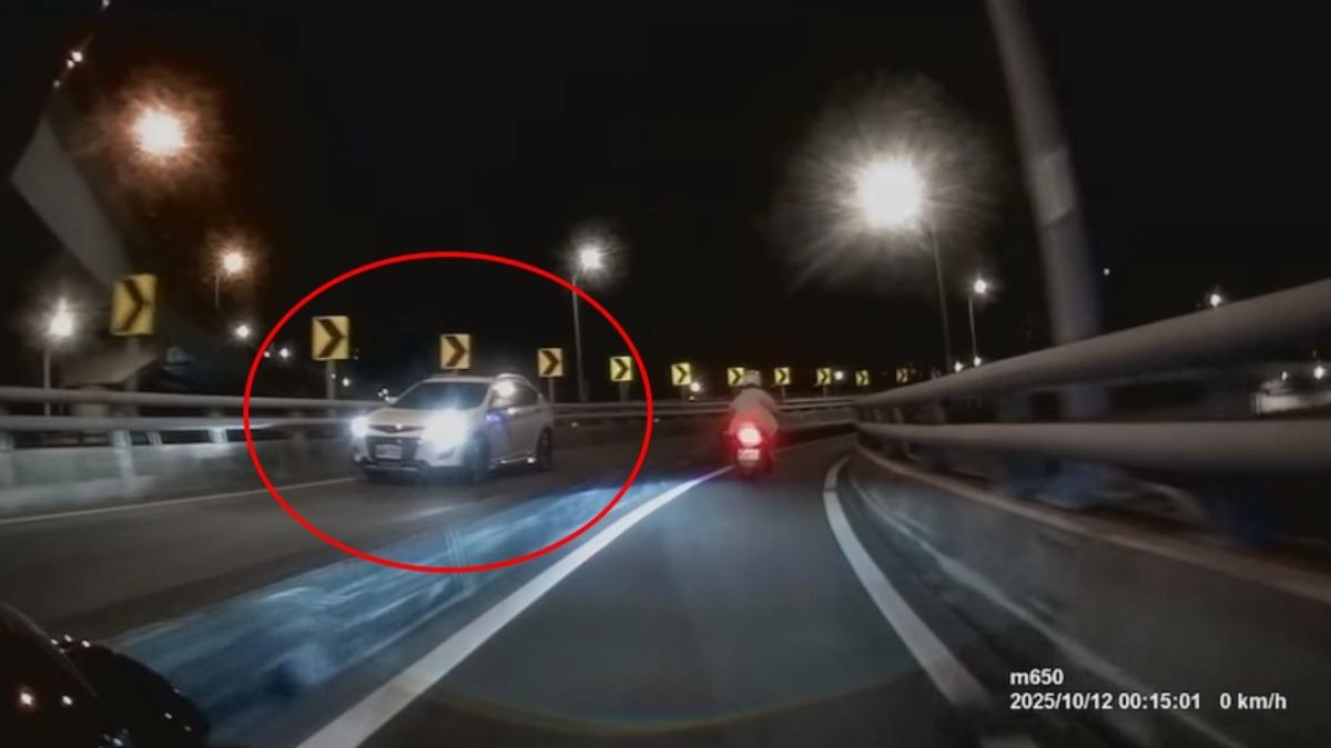 新北大橋休旅車開錯路　逆向「還一路倒退嚕」