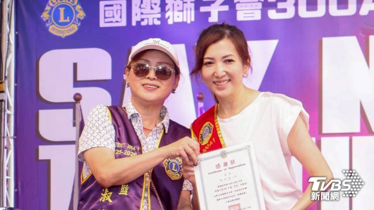 廖家儀（右）出席反霸凌活動。（圖／林彥君攝）