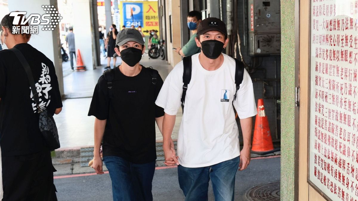 黃尚禾、李千娜天天報到!為顏正國守靈 連續5天陪走最後一程