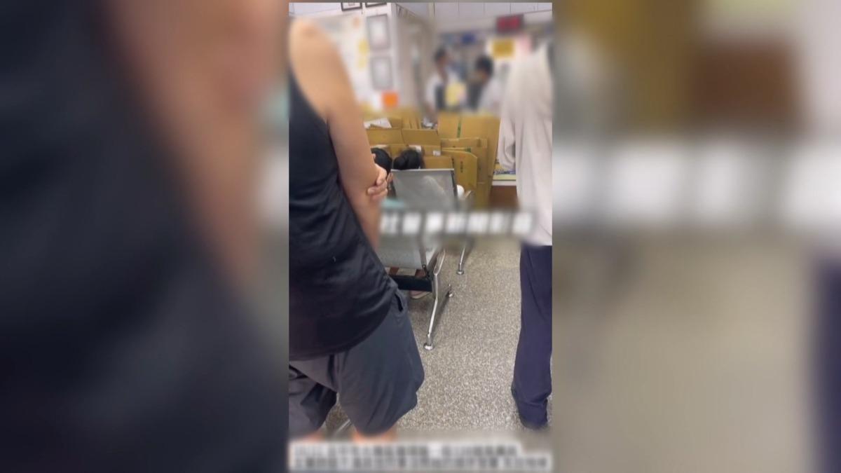 台中藥局爆內鬥!女藥師當眾情緒失控,「滾出去」怒喊震全場。(圖/社會事新聞影音)