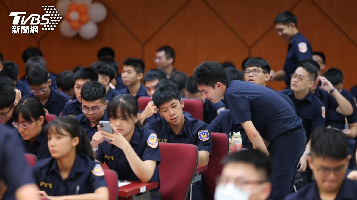生力軍報到!新北市警局350名新血加入 增補警力全國居冠