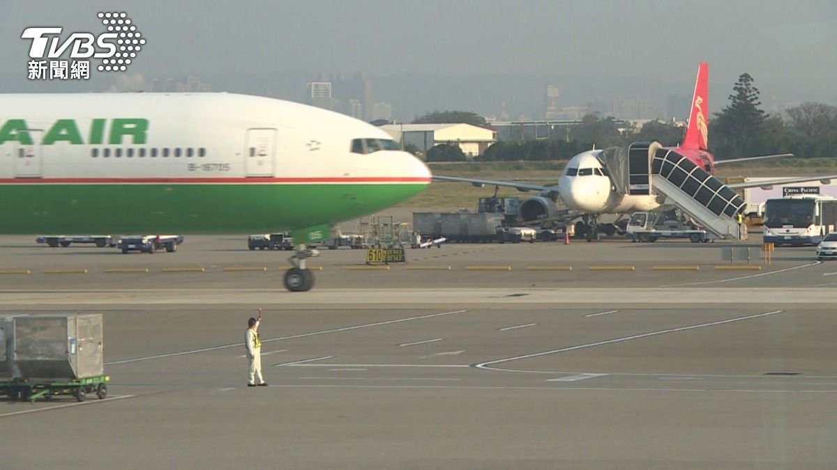 抱病離世的長榮航空空服員，傳出是罹患「史迪爾氏症後群」。（圖／資料畫面）